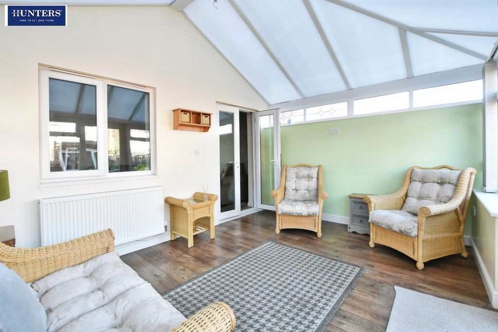 Property photo 2 of 19 Conservatory