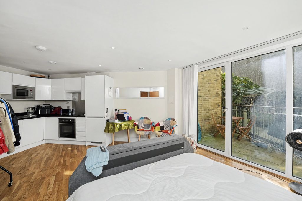 Property photo 3 of 12