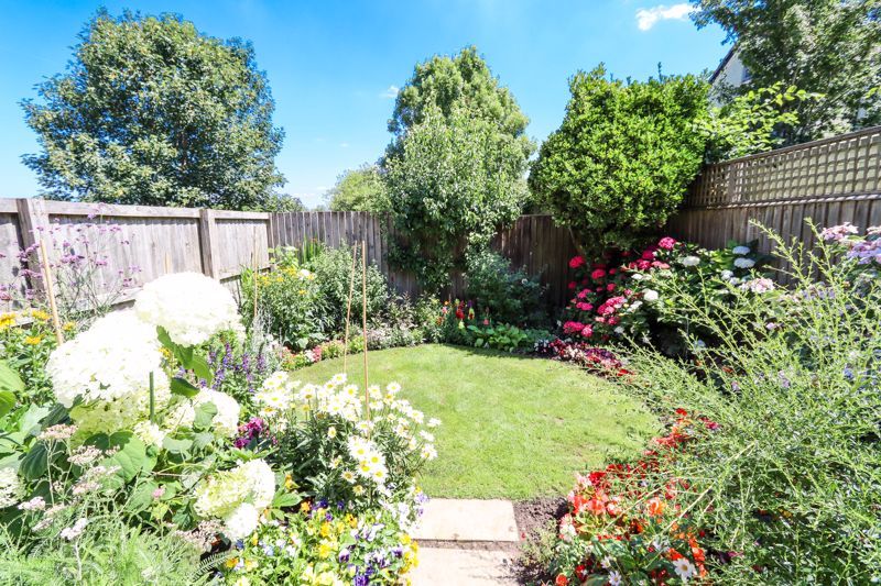 Property photo 3 of 22 Garden