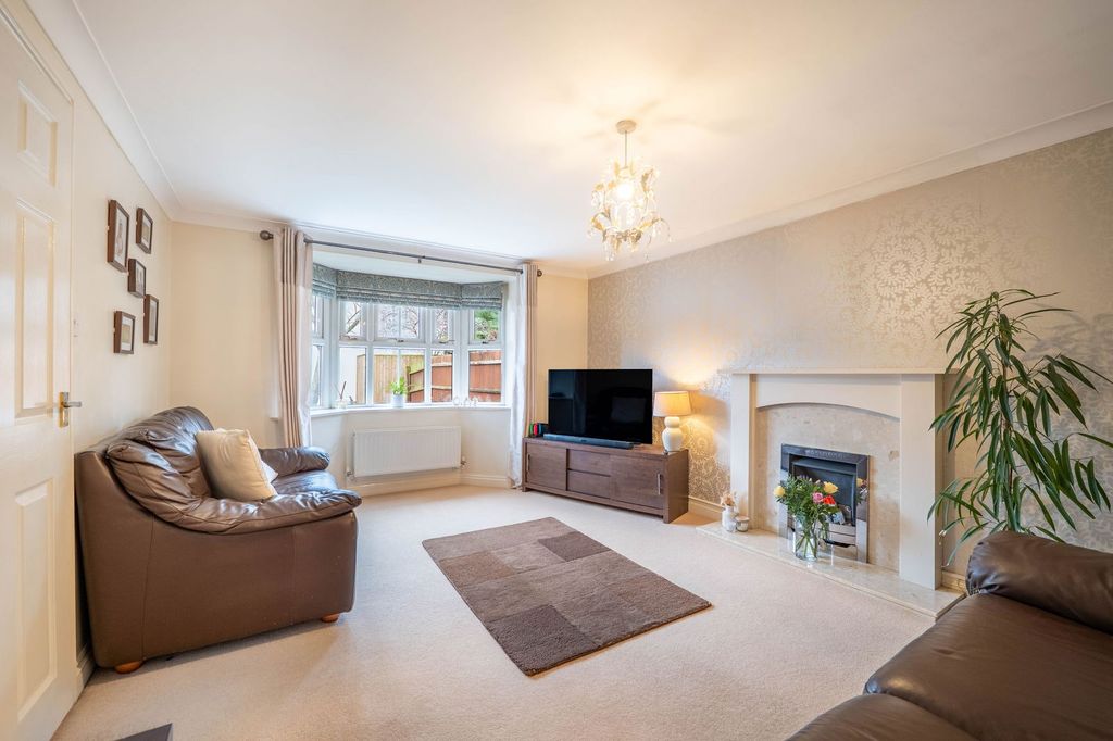 Property photo 3 of 31