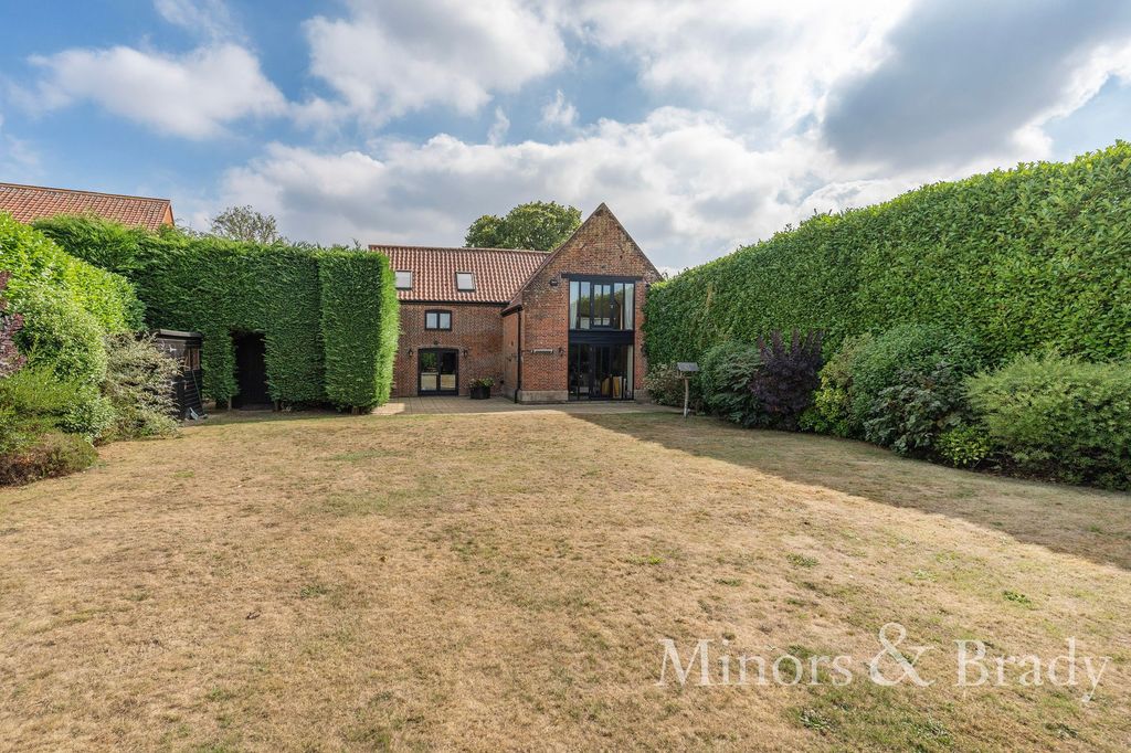 Property photo 1 of 29