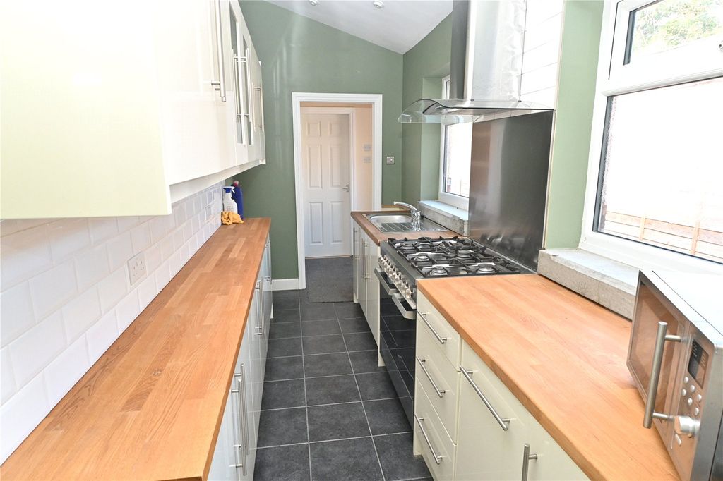 Property photo 2 of 13 Picture No. 08