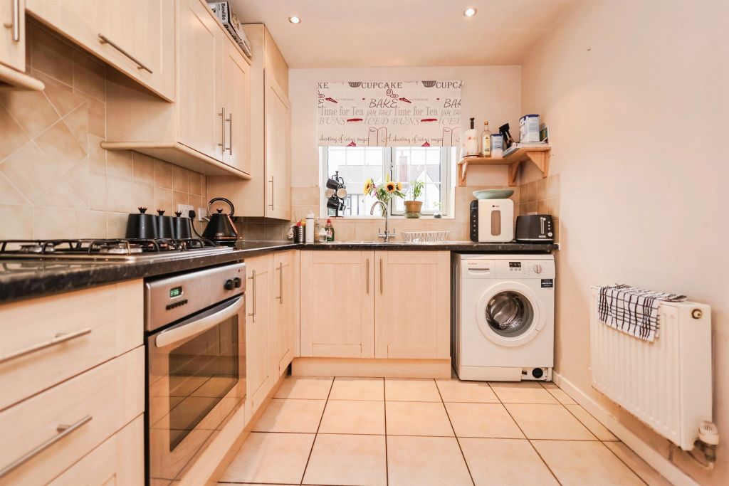 Property photo 3 of 17