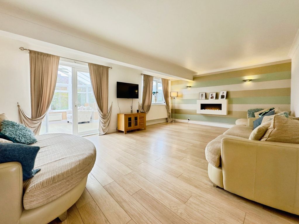 Property photo 3 of 47