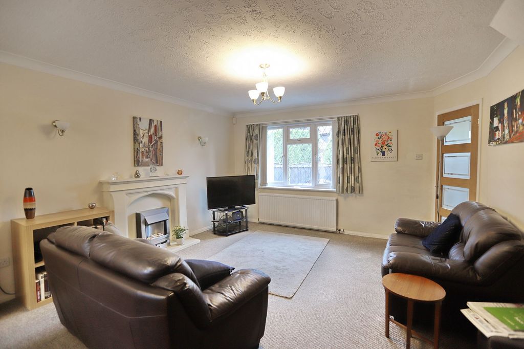 Property photo 2 of 22