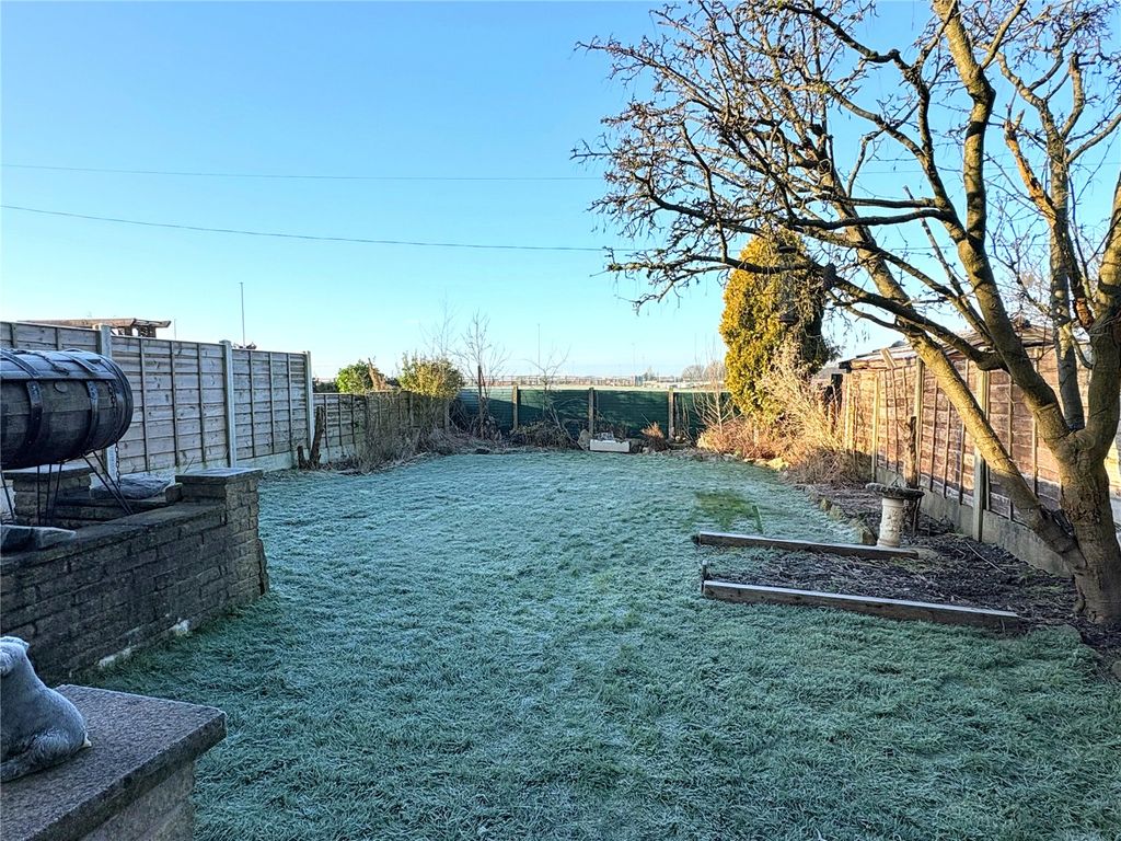 Property photo 2 of 24 Picture No. 03