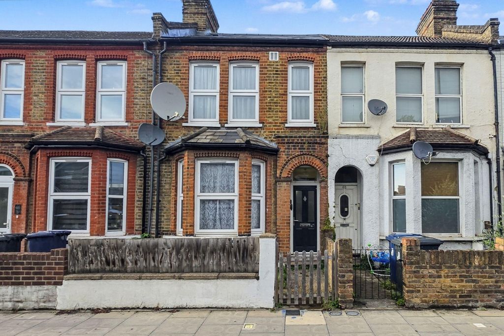 Property photo 1 of 9 47B Popes Lane, Ealing, London W5 4Nu