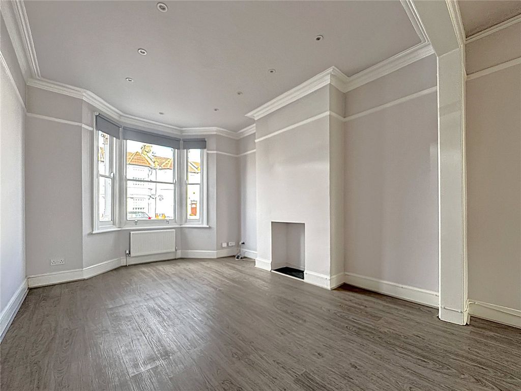 Property photo 2 of 10 Reception Room