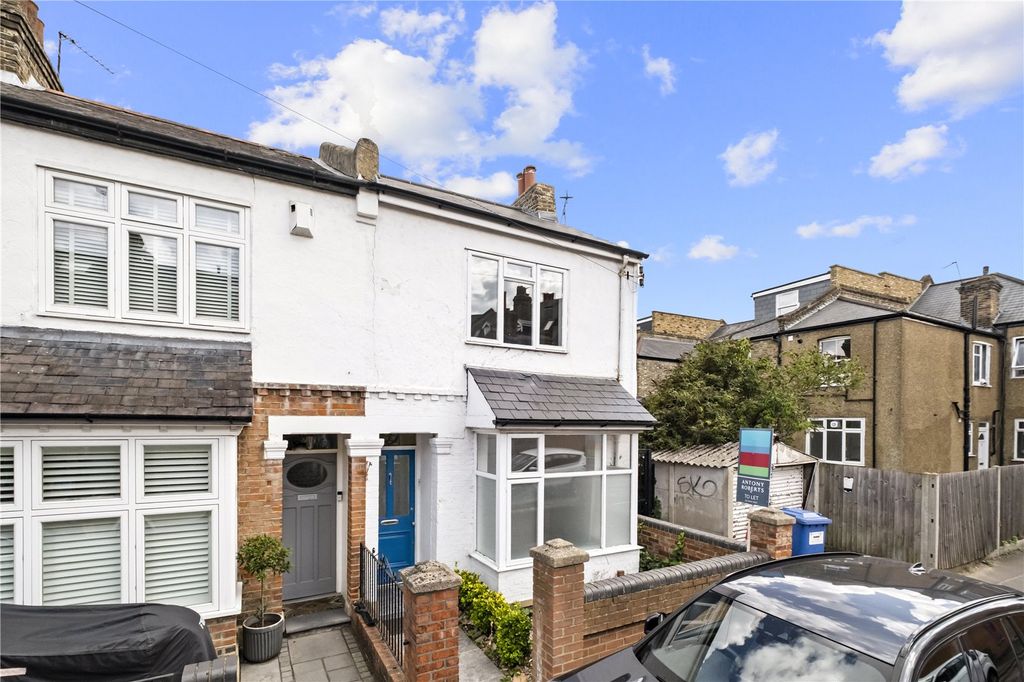 Property photo 2 of 11 Picture No. 18