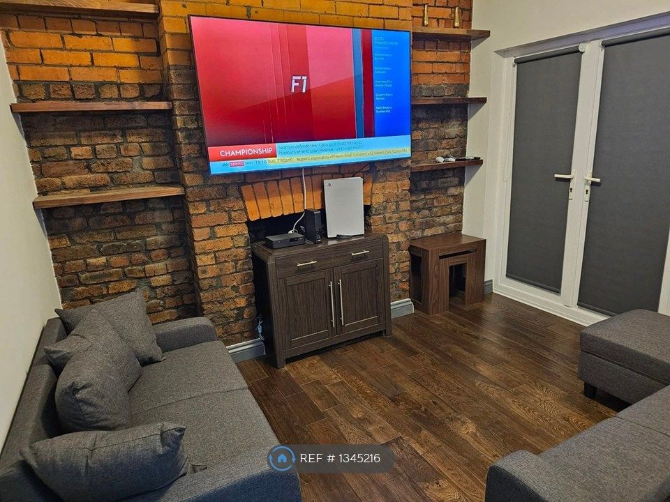 Property photo 1 of 27
