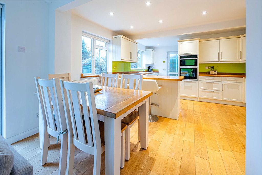 Property photo 3 of 28 Picture No. 37