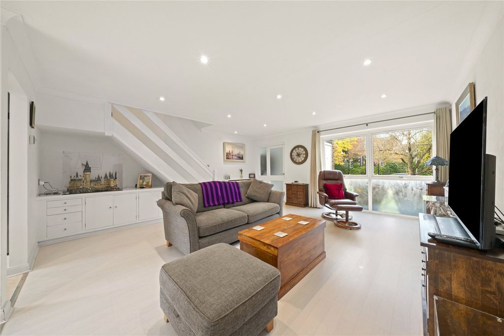 Property photo 3 of 10 Picture No. 09