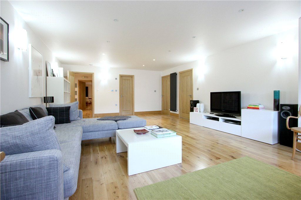 Property photo 2 of 11 Reception Room