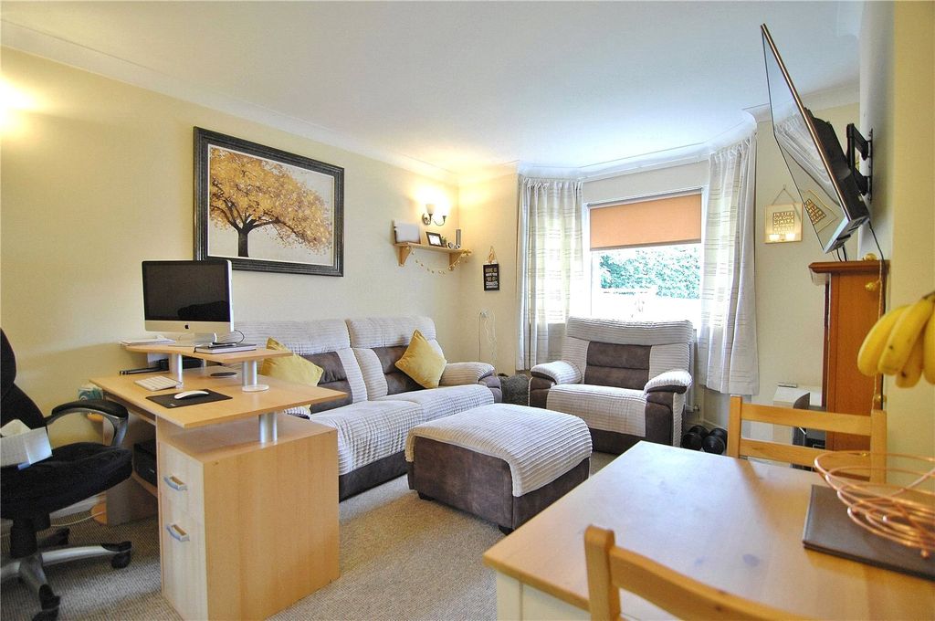 Property photo 3 of 11 Picture No. 27