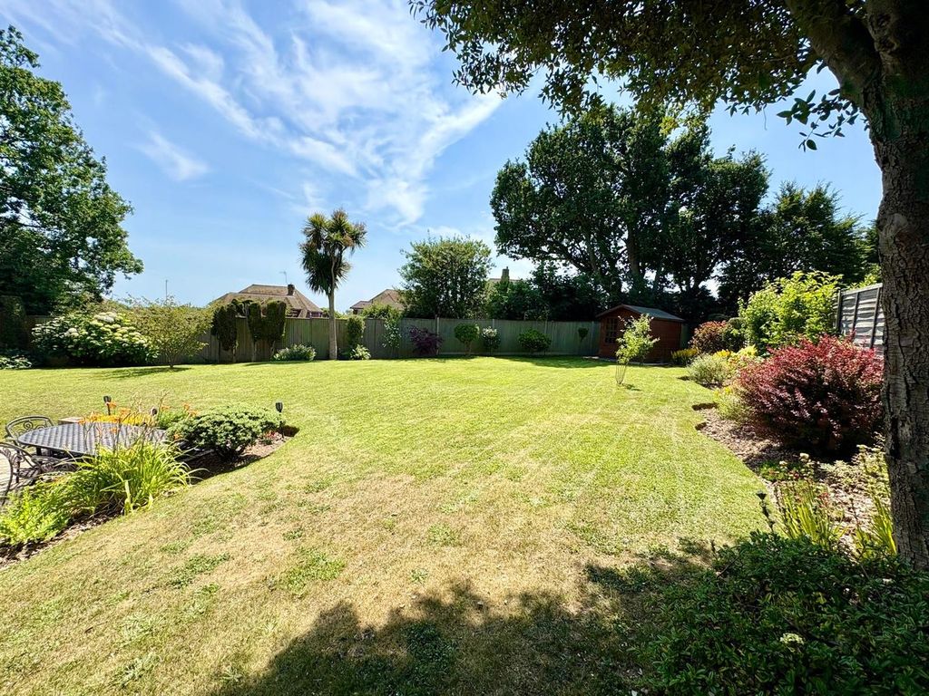 Property photo 3 of 24