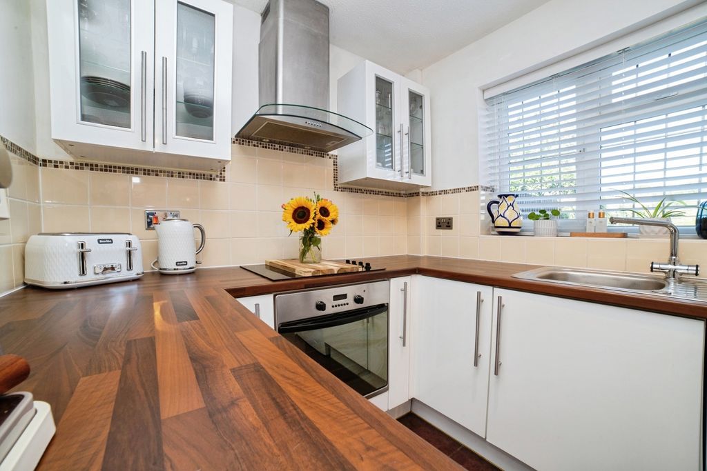 Property photo 3 of 14 Pbox-Img.Jpg