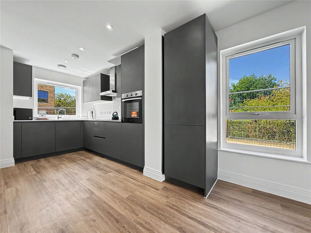 Property photo 2 of 10 Picture No. 07
