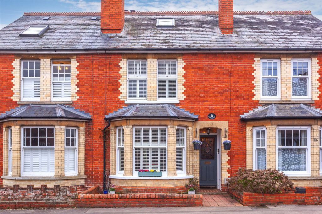 Property photo 1 of 14 Front