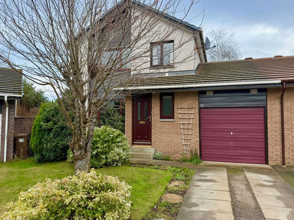 Property photo 1 of 27