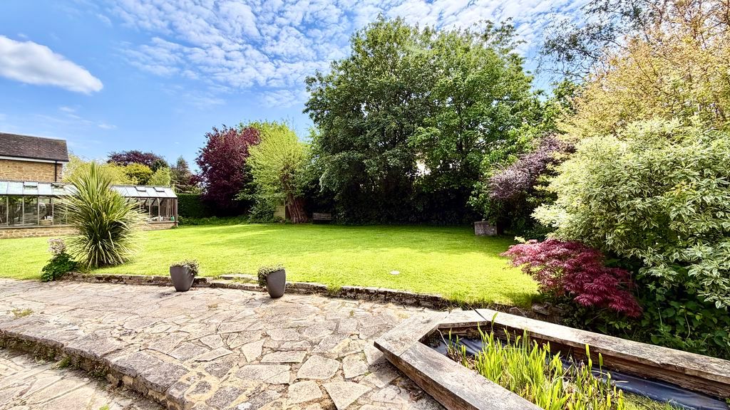 Property photo 3 of 27 Rear Garden