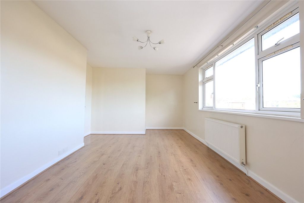 Property photo 2 of 17 Picture No. 10