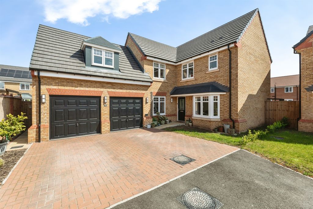 Property photo 1 of 24