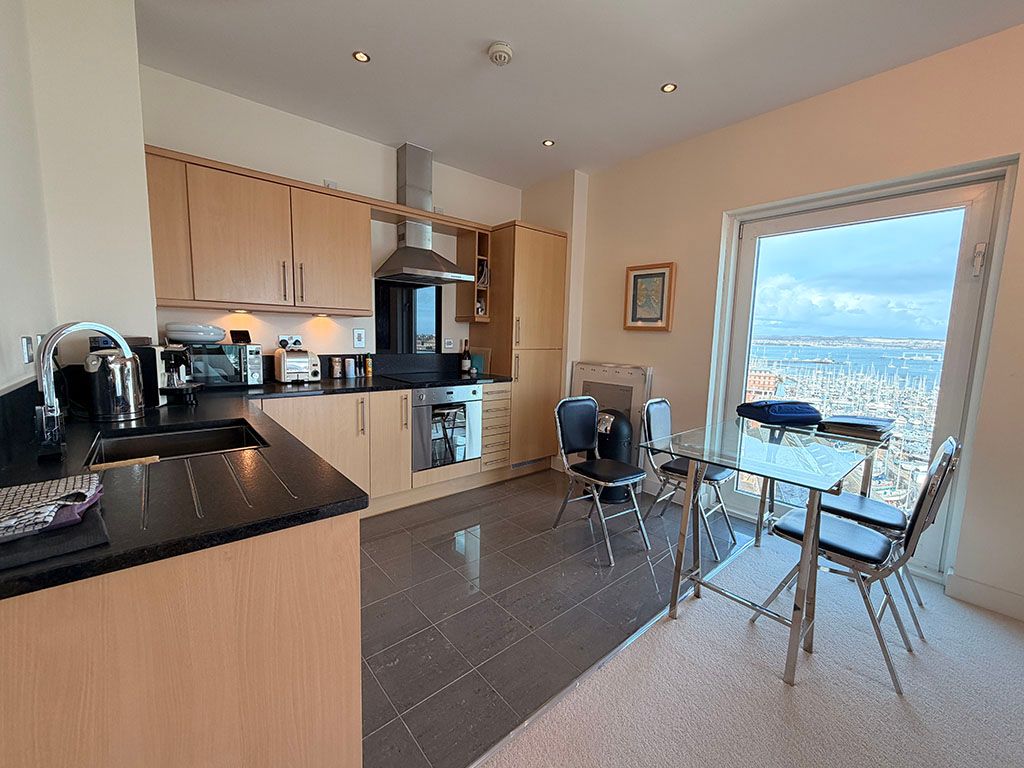 Property photo 3 of 18