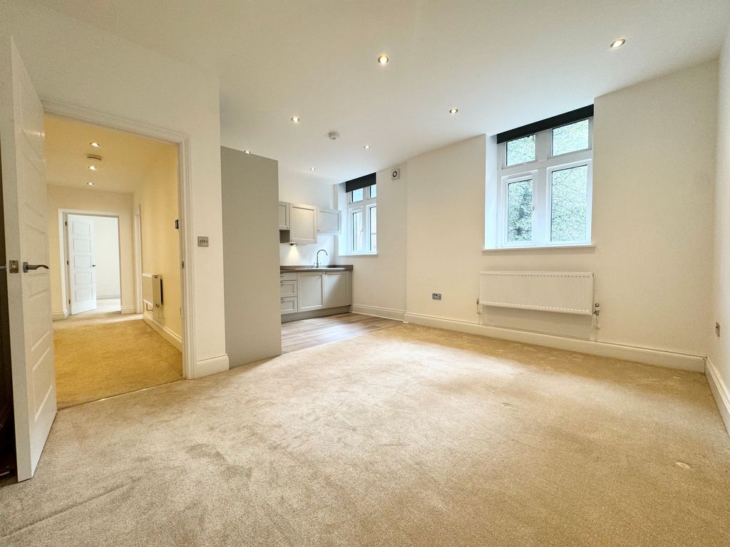 Property photo 3 of 8 Reception Room