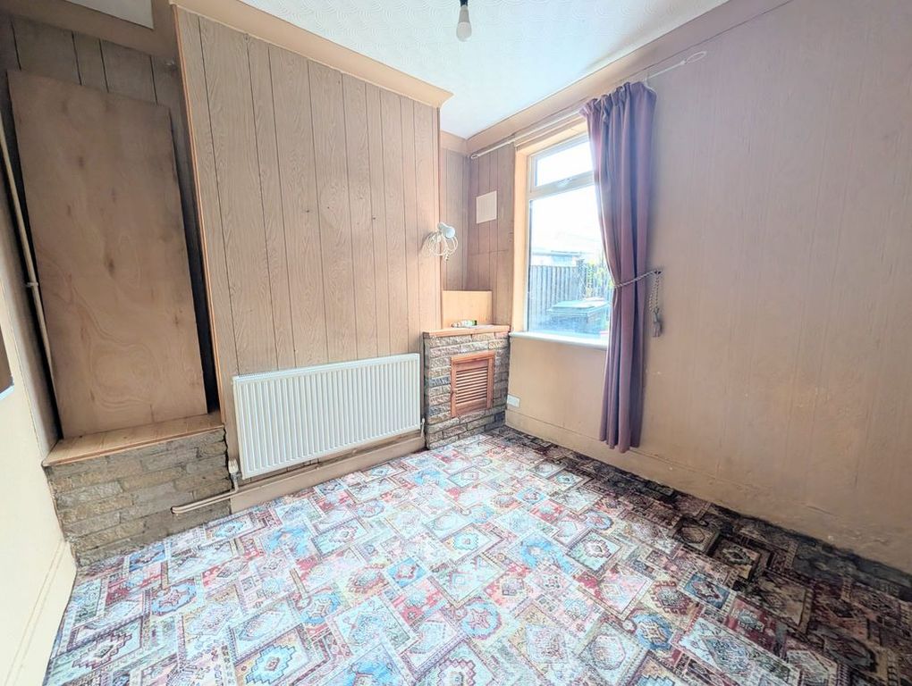 Property photo 3 of 16 Photo 31