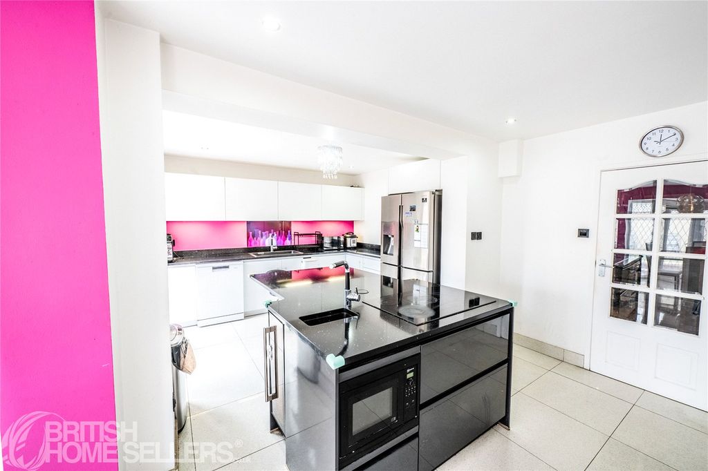 Property photo 3 of 31 Picture No. 46