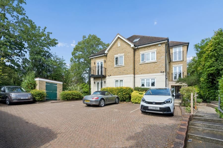 Property photo 1 of 12