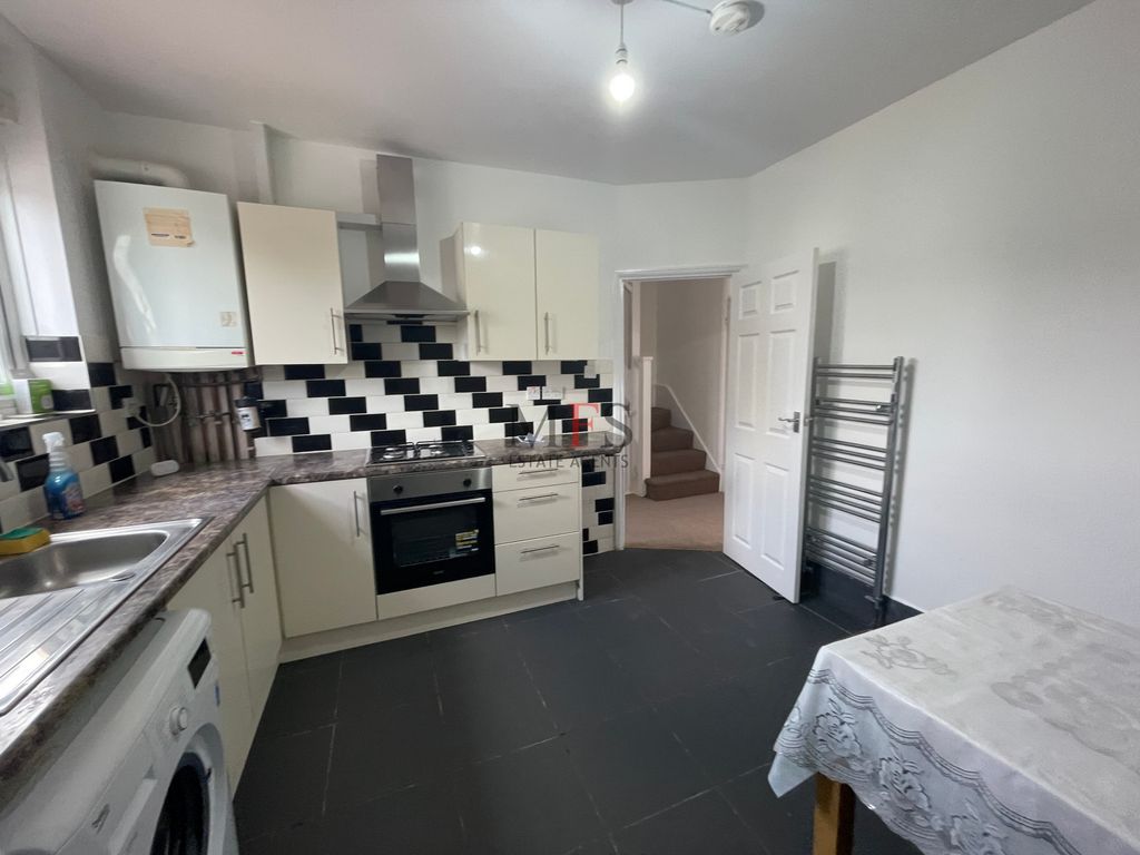 Property photo 2 of 13 Photo 13