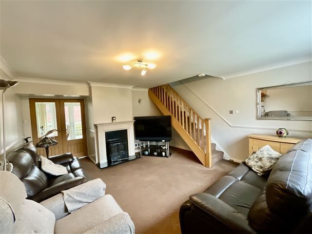 Property photo 3 of 21 Lounge