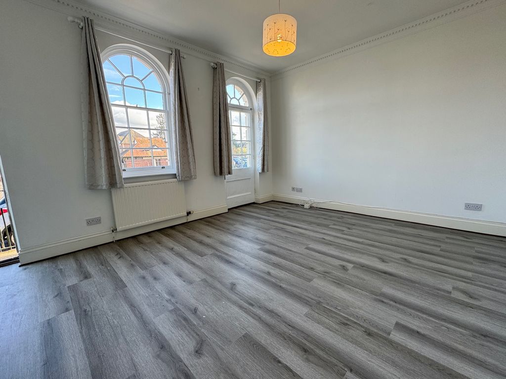 Property photo 3 of 22 Image