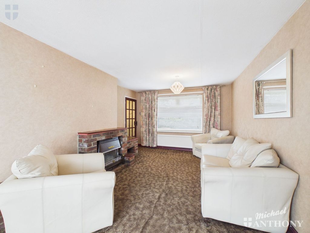 Property photo 2 of 12 Cam03218G0-Pr1067-Still002
