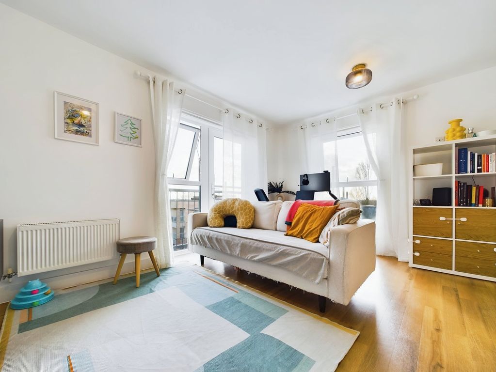 Property photo 2 of 8