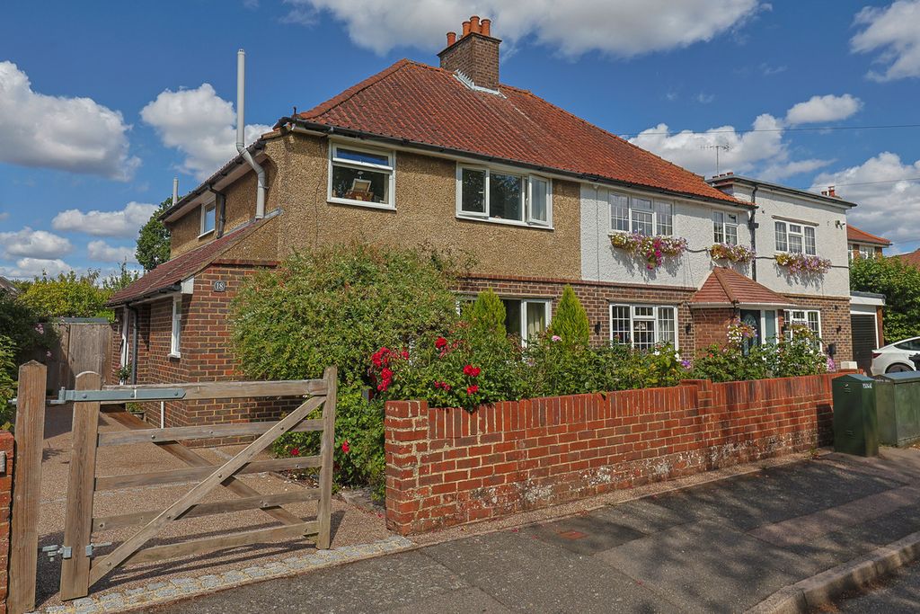 Property photo 1 of 26