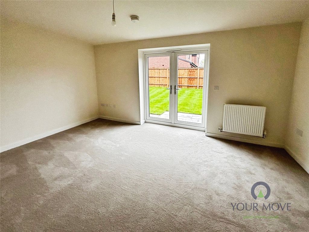 Property photo 3 of 15 Lounge