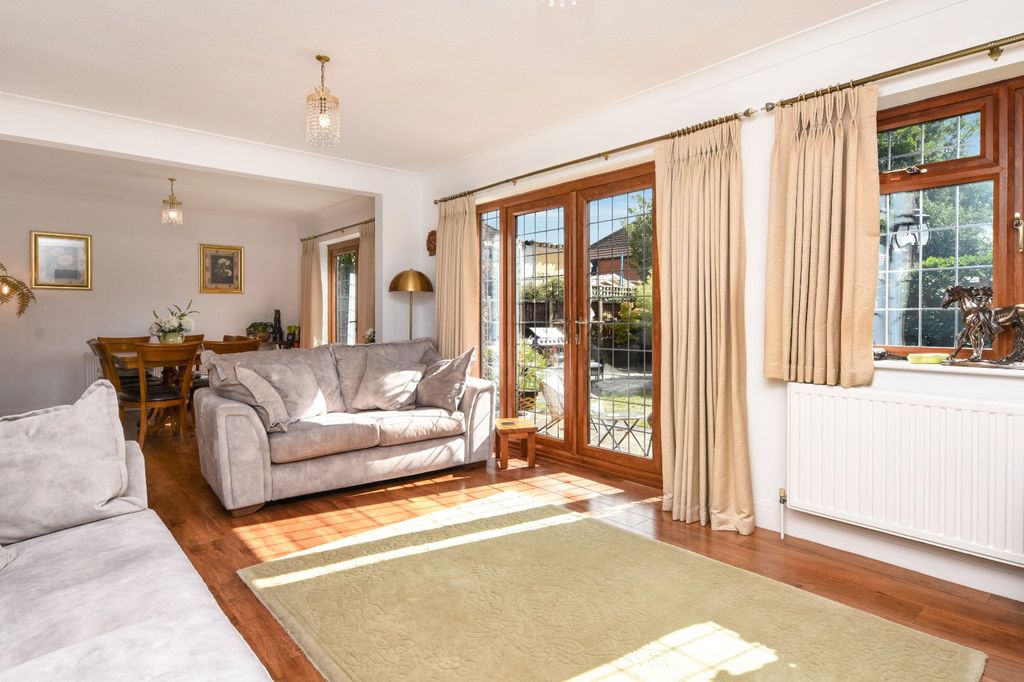 Property photo 3 of 46 Picture No. 49