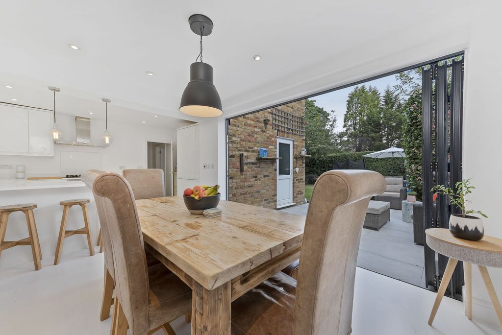 Additional image 6 of 4 bed detached house to rentKimber Close, Windsor SL4