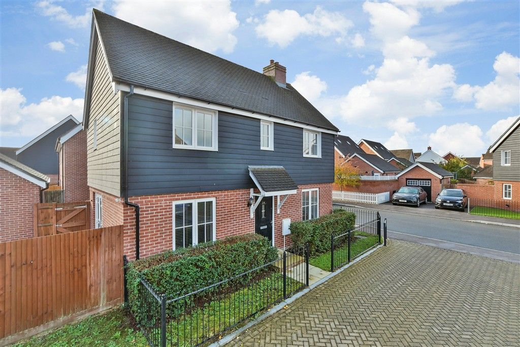 Property photo 3 of 15 External (Web)