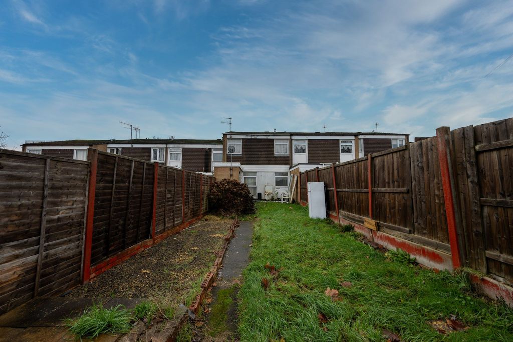 Property photo 2 of 19 Photograph 2