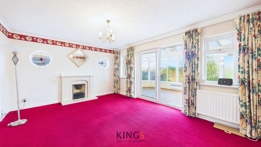 Property photo 2 of 19 Living Room