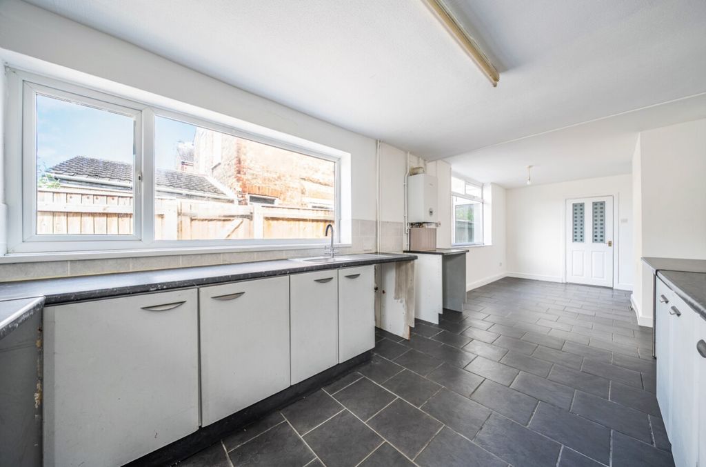 Property photo 2 of 10 1498453(7)