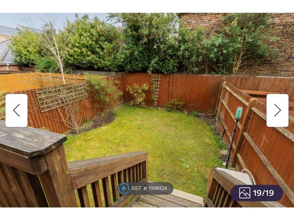 Property photo 2 of 18 Garden