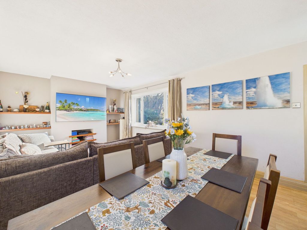 Property photo 1 of 10 Lounge/Diner