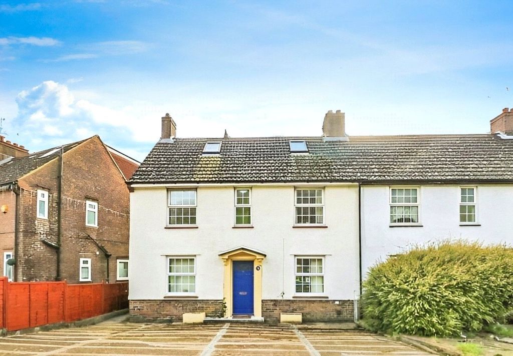 Property photo 1 of 9 Barcombe Road