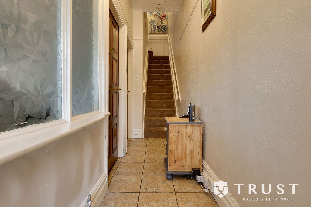 Additional image 20 of 4 bed semi-detached house for saleDeighton Lane, Batley WF17
