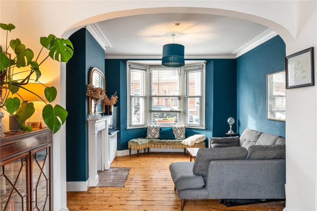 Property photo 3 of 17 Picture No. 21