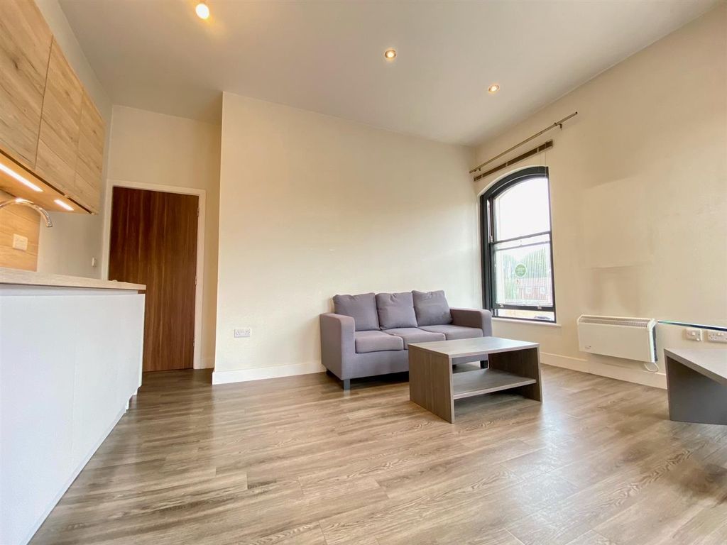 Property photo 3 of 11